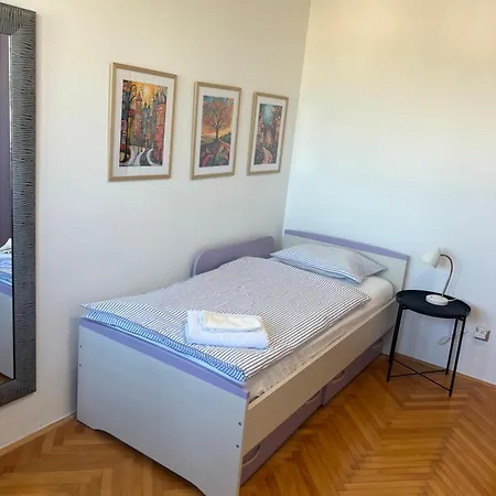 Home Apartmán *